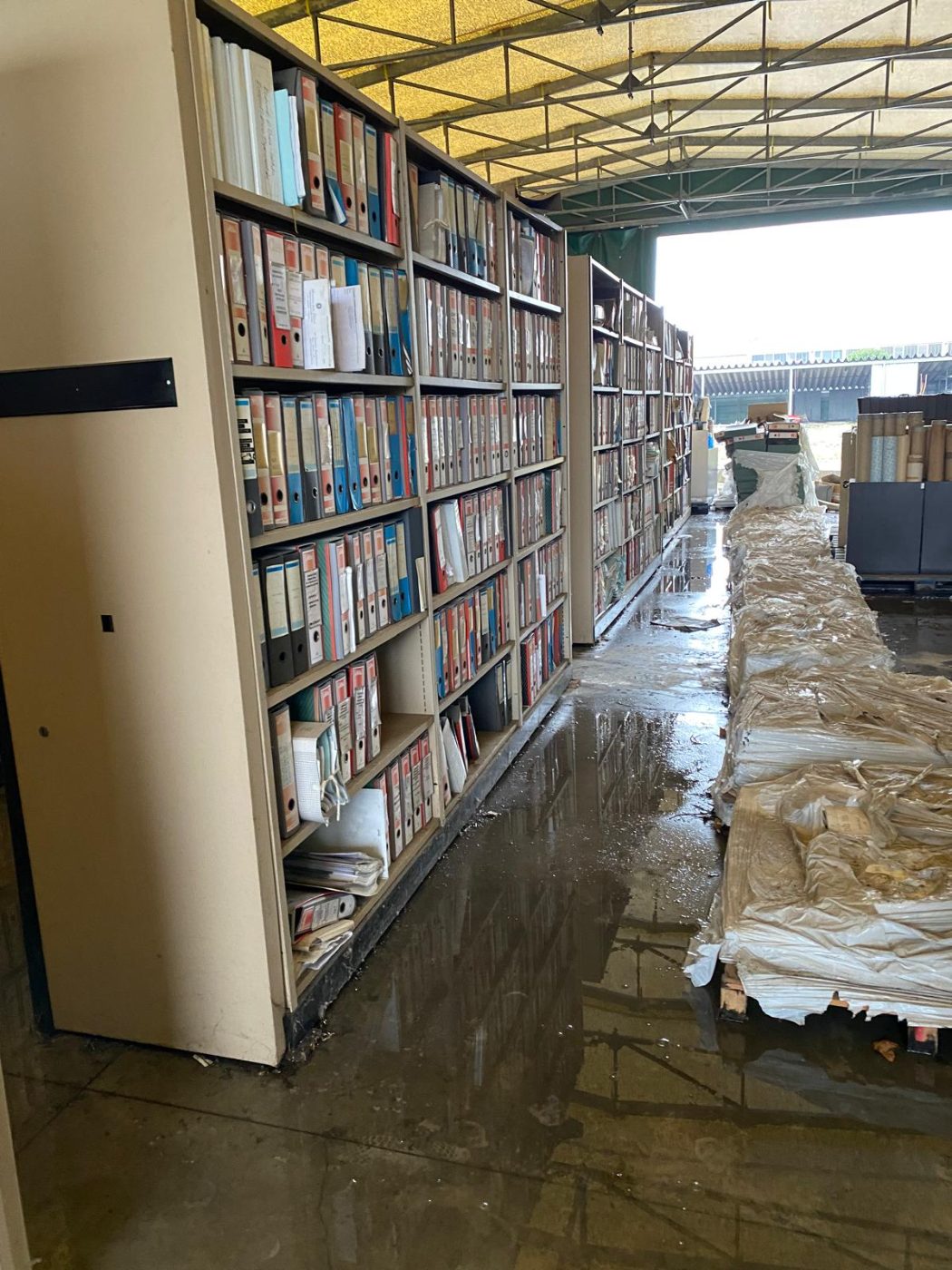 Svuoto di un archivio cartaceo — Tuz Cart
